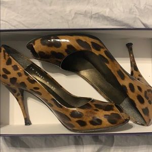Stuart Weitzman Rolling Heel, Caramel Jaguar 8.5M